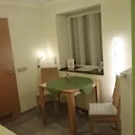 Vendégház Gaestezimmer , Wauri Waldenbuch