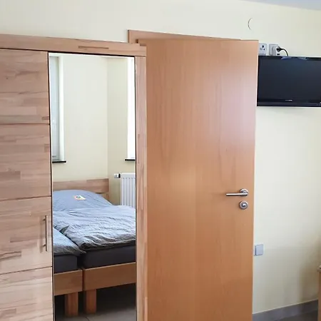 Casa de hóspedes Gaestezimmer , Wauri 3*