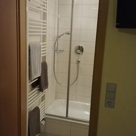 Gaestezimmer , Wauri Waldenbuch