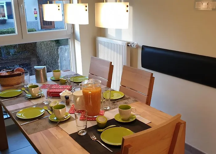 Gaestezimmer , Wauri 3*