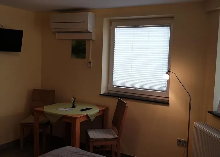 Gaestezimmer , Wauri 3*